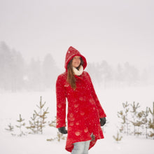 Indlæs billede til gallerivisning Uldfrakke,“Swinger” RØD med hætte, i færøsk uld fra Sirri