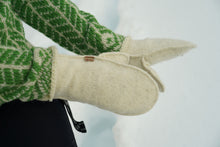 Indlæs billede til gallerivisning Uldluffer, dame, hvid i færøsk uld fra Sirri