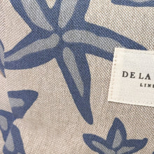 Indlæs billede til gallerivisning Toilettaske med søstjerner