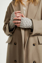 Indlæs billede til gallerivisning Håndledsvarmere i merinould, havrefarvet