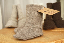 Indlæs billede til gallerivisning Uldstøvler i grå til baby i færøsk uld fra Sirri