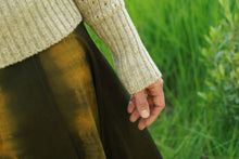 Indlæs billede til gallerivisning Uldsweater i lysegrå, model Sweden Summer edition