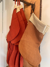 Indlæs billede til gallerivisning Julesok i økologisk hør, zero-waste i kanel og natur