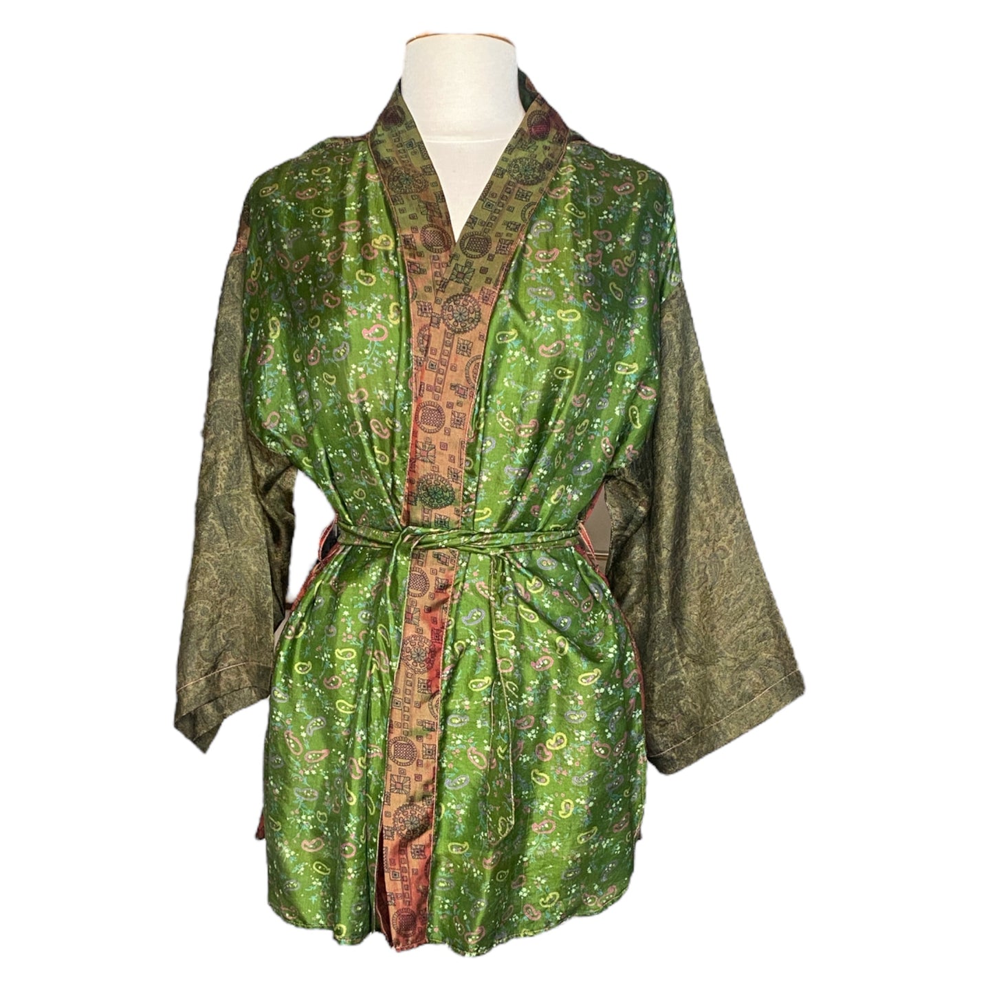 Kimono i vintagesilke, model Amanda, grønt mix i str one size