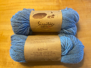 Uldgarn 3-trådet, i færøsk uld fra Sirri, indfarvet lyseblå