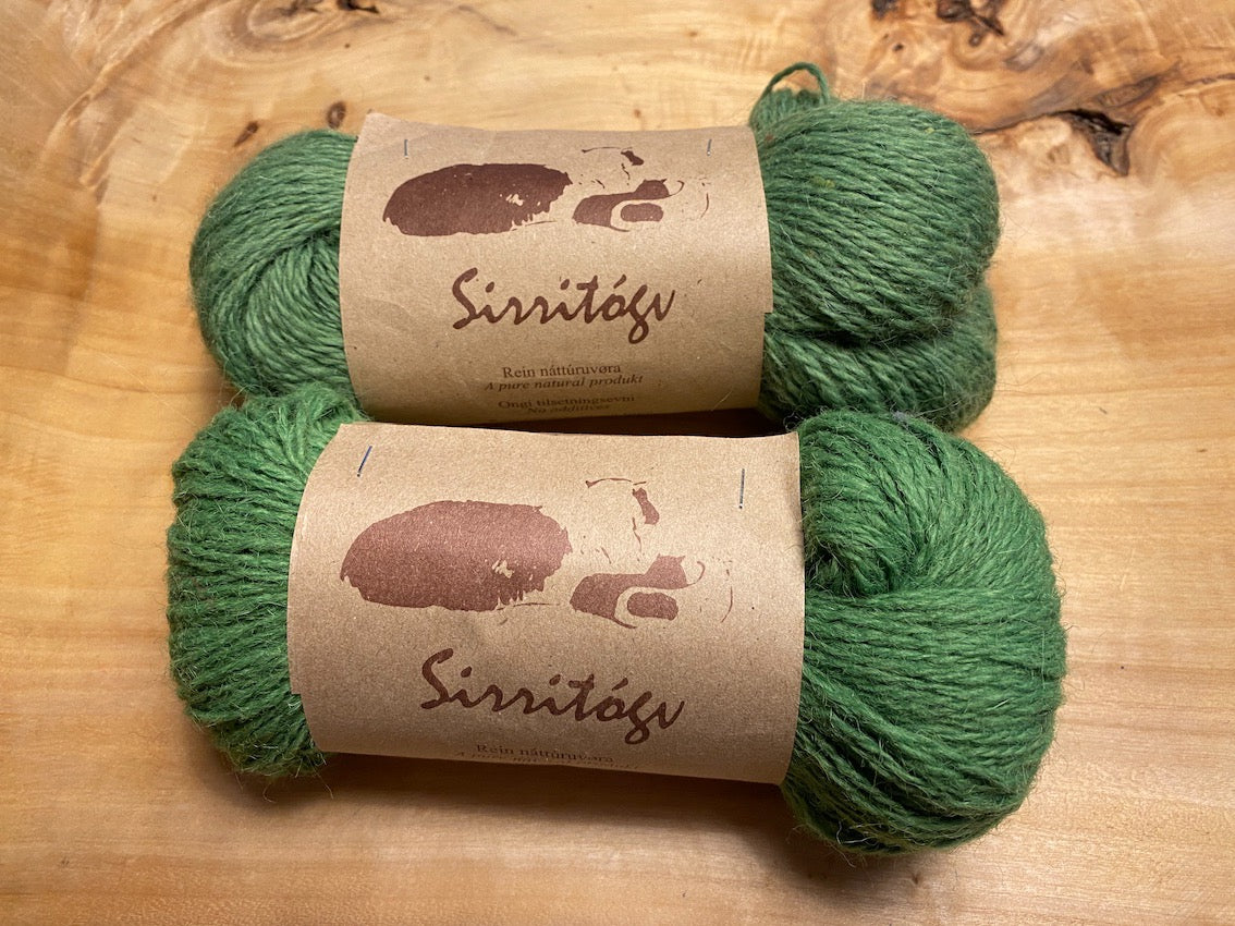 Uldgarn 2-trådet i færøsk uld fra Sirri, indfarvet lysegrøn