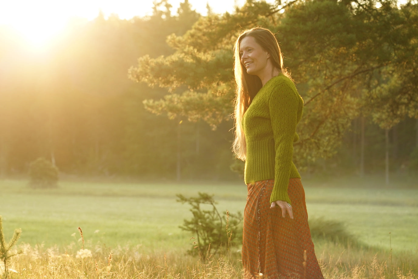 Uldsweater i sommergrøn, model Sweden