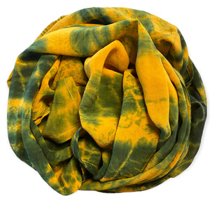 Stort silketørklæde, i gulgrønne farver fra Cofur